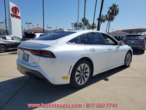 Oxygen White 2022 Toyota Mirai Base