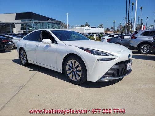 Oxygen White 2022 Toyota Mirai Base