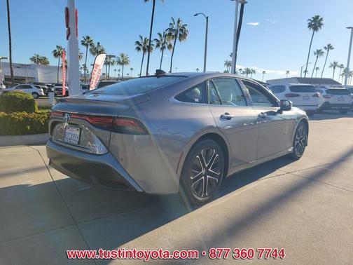 2021 Toyota Mirai Base