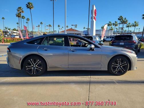 2021 Toyota Mirai Base