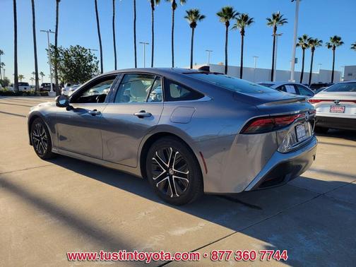 2021 Toyota Mirai Base