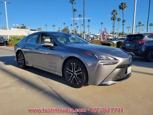 2021 Toyota Mirai Base