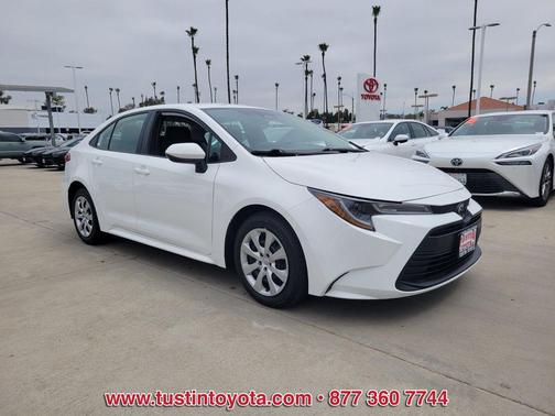Ice 2023 Toyota Corolla LE