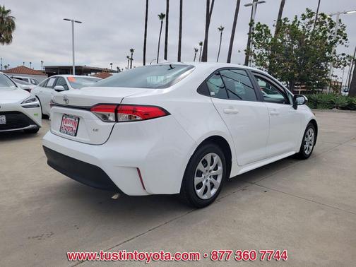 Ice 2023 Toyota Corolla LE