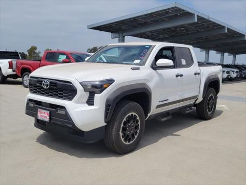 2025 Toyota Tacoma TRD Off Road