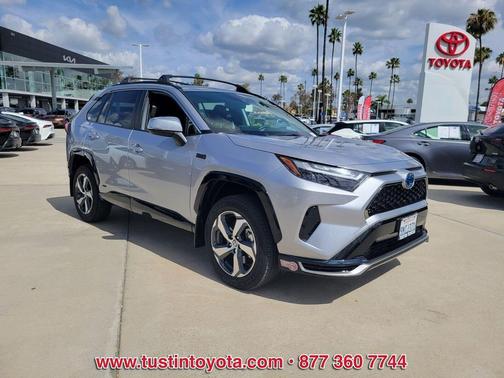 Silver Sky Metallic 2024 Toyota RAV4 Prime SE
