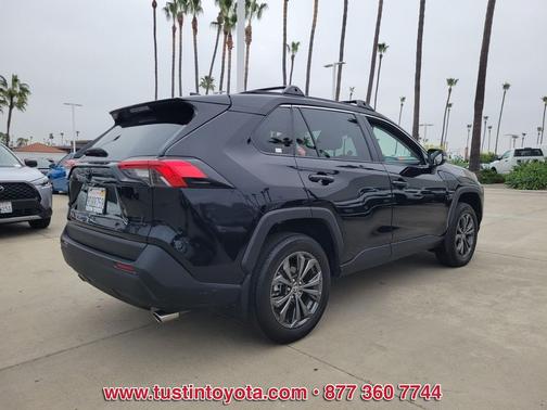 2022 Toyota RAV4 Hybrid XLE Premium