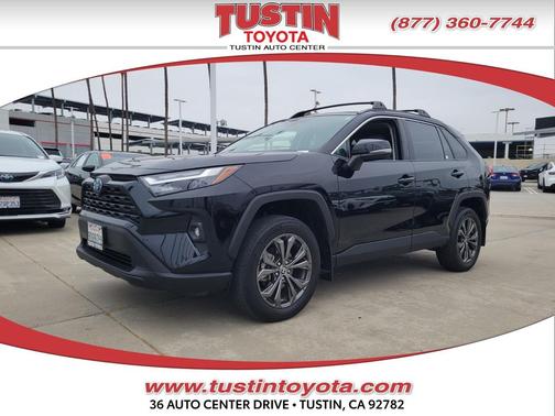 2022 Toyota RAV4 Hybrid XLE Premium