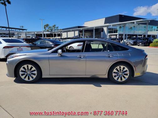 2022 Toyota Mirai Base