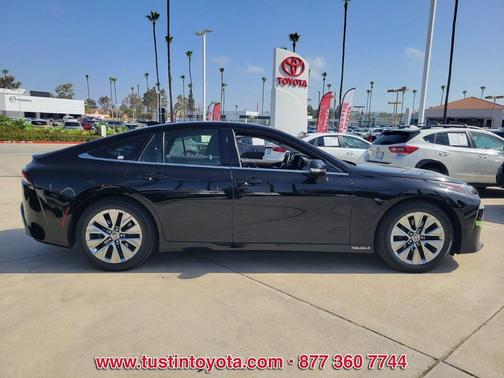 Black 2022 Toyota Mirai Base