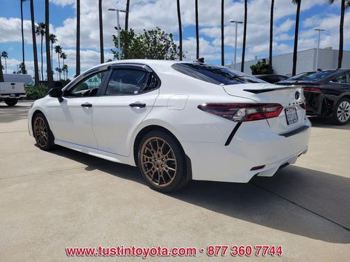 Ice Cap 2023 Toyota Camry SE