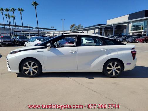 2019 Toyota Mirai Base