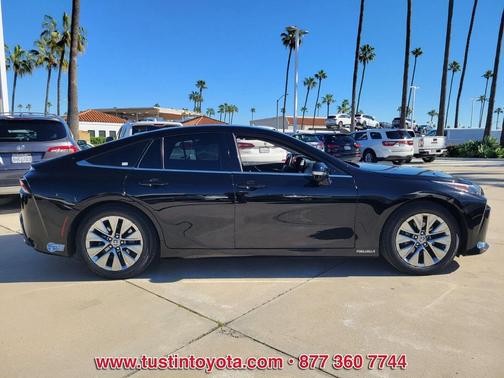 2021 Toyota Mirai Base
