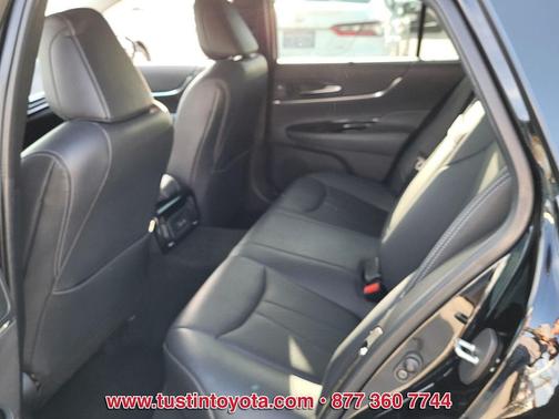 2021 Toyota Mirai Base