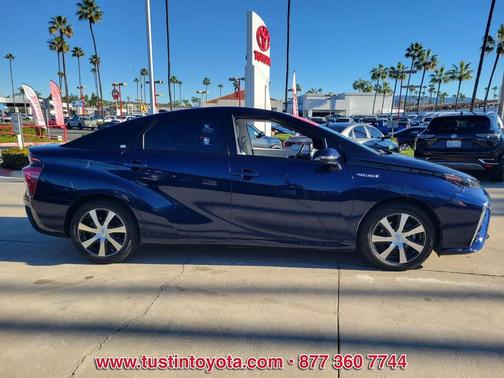 2017 Toyota Mirai Base