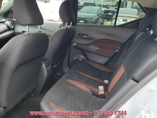2021 Nissan Kicks SR