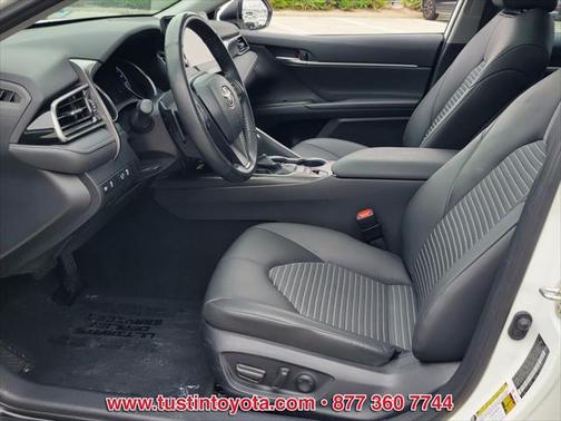 2024 Toyota Camry Hybrid SE