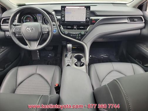 2024 Toyota Camry Hybrid SE