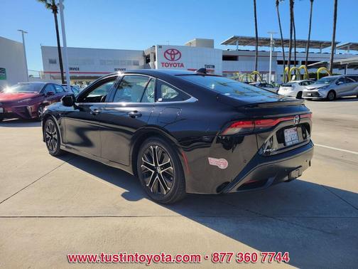 2023 Toyota Mirai Base