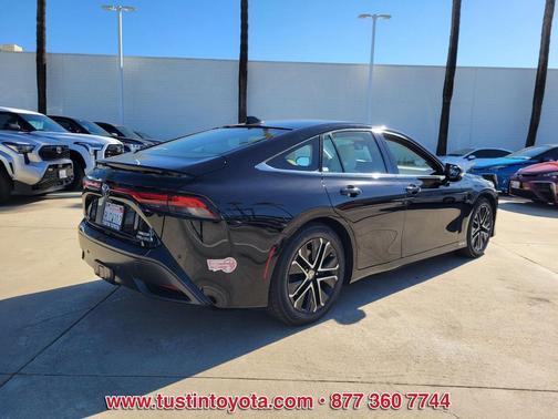 2023 Toyota Mirai Base