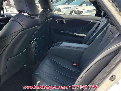 2019 Toyota Mirai Base