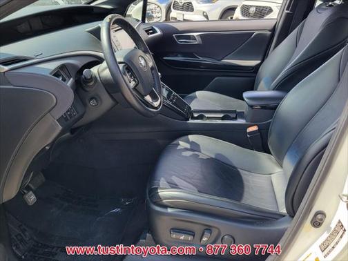 2019 Toyota Mirai Base