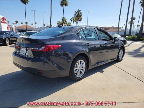 Underground 2025 Toyota Camry LE