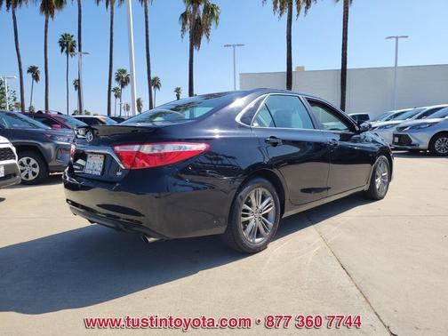 2017 Toyota Camry SE