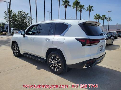 2024 Lexus LX 600 Premium