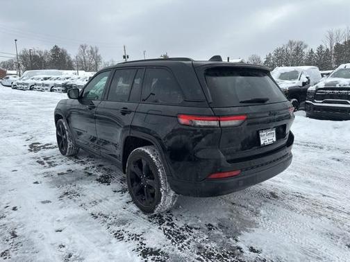 2024 Jeep Grand Cherokee Laredo
