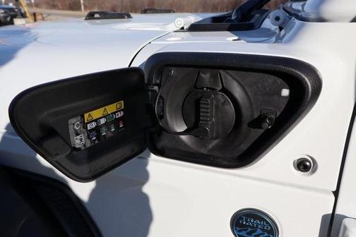 2025 Jeep Wrangler 4xe Sport