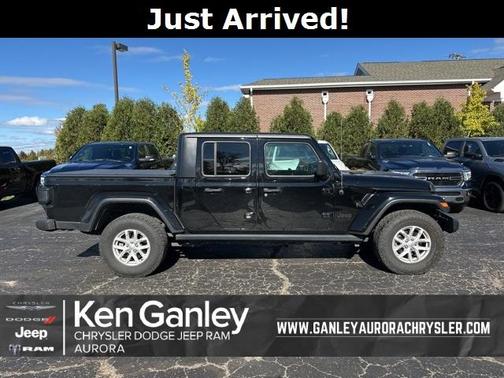 2023 Jeep Gladiator Sport