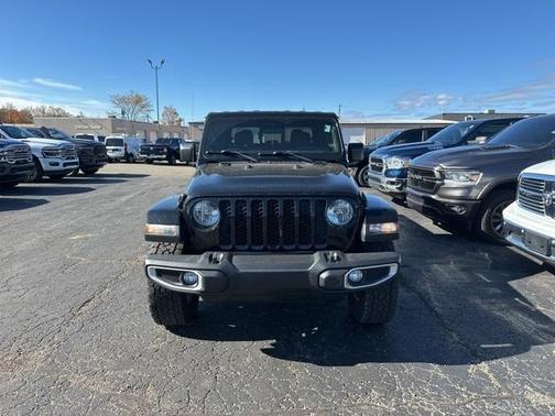 2023 Jeep Gladiator Sport