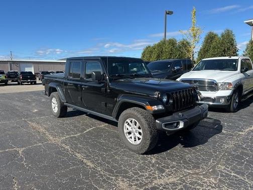2023 Jeep Gladiator Sport