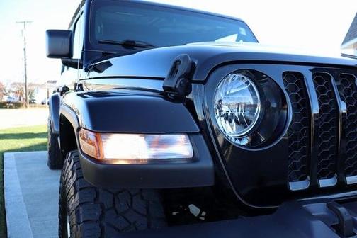 2023 Jeep Gladiator Sport