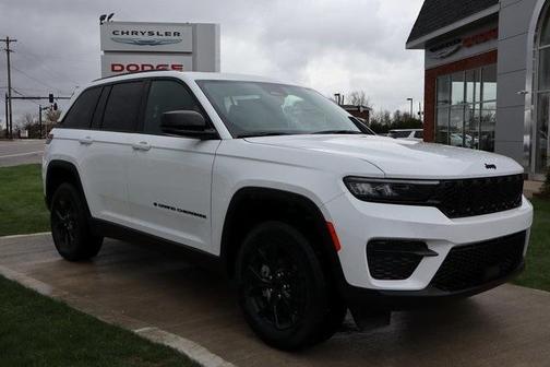 2025 Jeep Grand Cherokee Laredo
