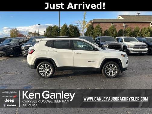 2022 Jeep Compass Latitude Lux
