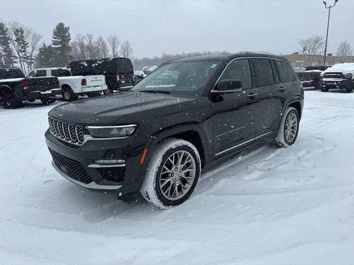 2023 Jeep Grand Cherokee Summit