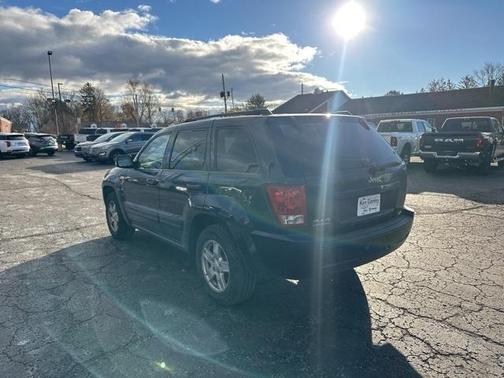 2006 Jeep Grand Cherokee Laredo