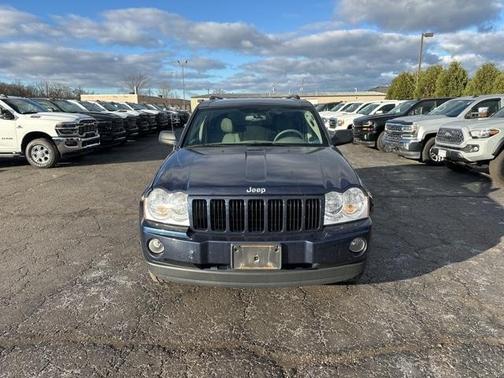 2006 Jeep Grand Cherokee Laredo