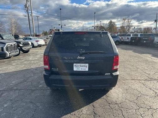 2006 Jeep Grand Cherokee Laredo