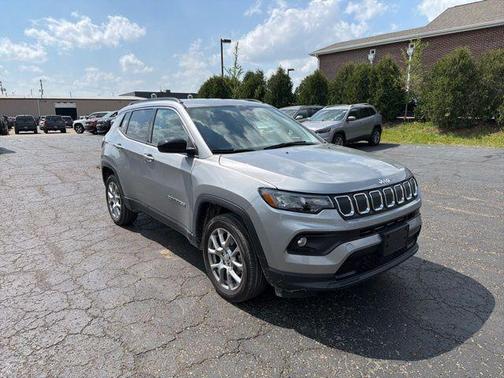 Billet Silver Metallic Clearcoat 2022 Jeep Compass Latitude Lux