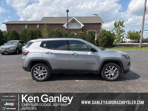 Billet Silver Metallic Clearcoat 2022 Jeep Compass Latitude Lux