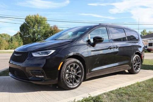 2021 Chrysler Pacifica Touring