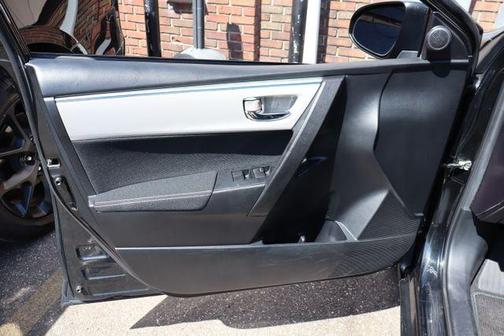 Black Sand Pearl 2016 Toyota Corolla LE