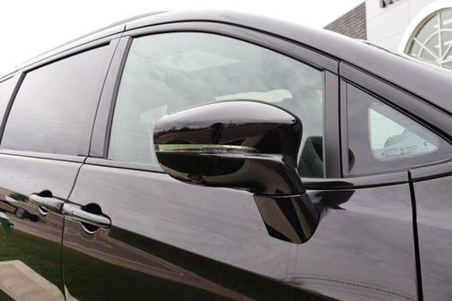 Diamond Black 2026 Chrysler Pacifica Limited