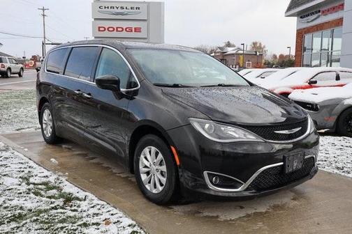 2018 Chrysler Pacifica Touring Plus