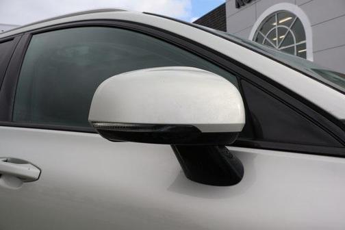 2021 Volvo V60 Cross Country T5