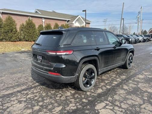 2024 Jeep Grand Cherokee Laredo