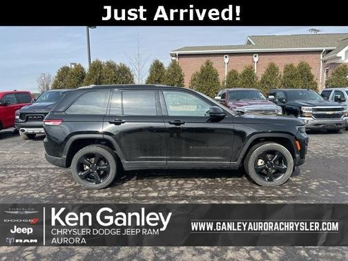 2024 Jeep Grand Cherokee Laredo